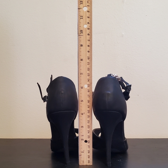 Doll House open toe heels - Picture 3 of 4